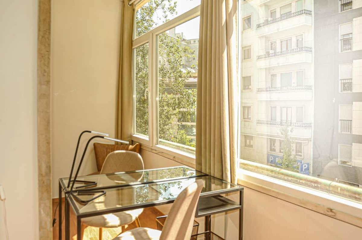 Guesthouse Marques De Pombal - 8 Bedroom Apartment Lisboa Dış mekan fotoğraf