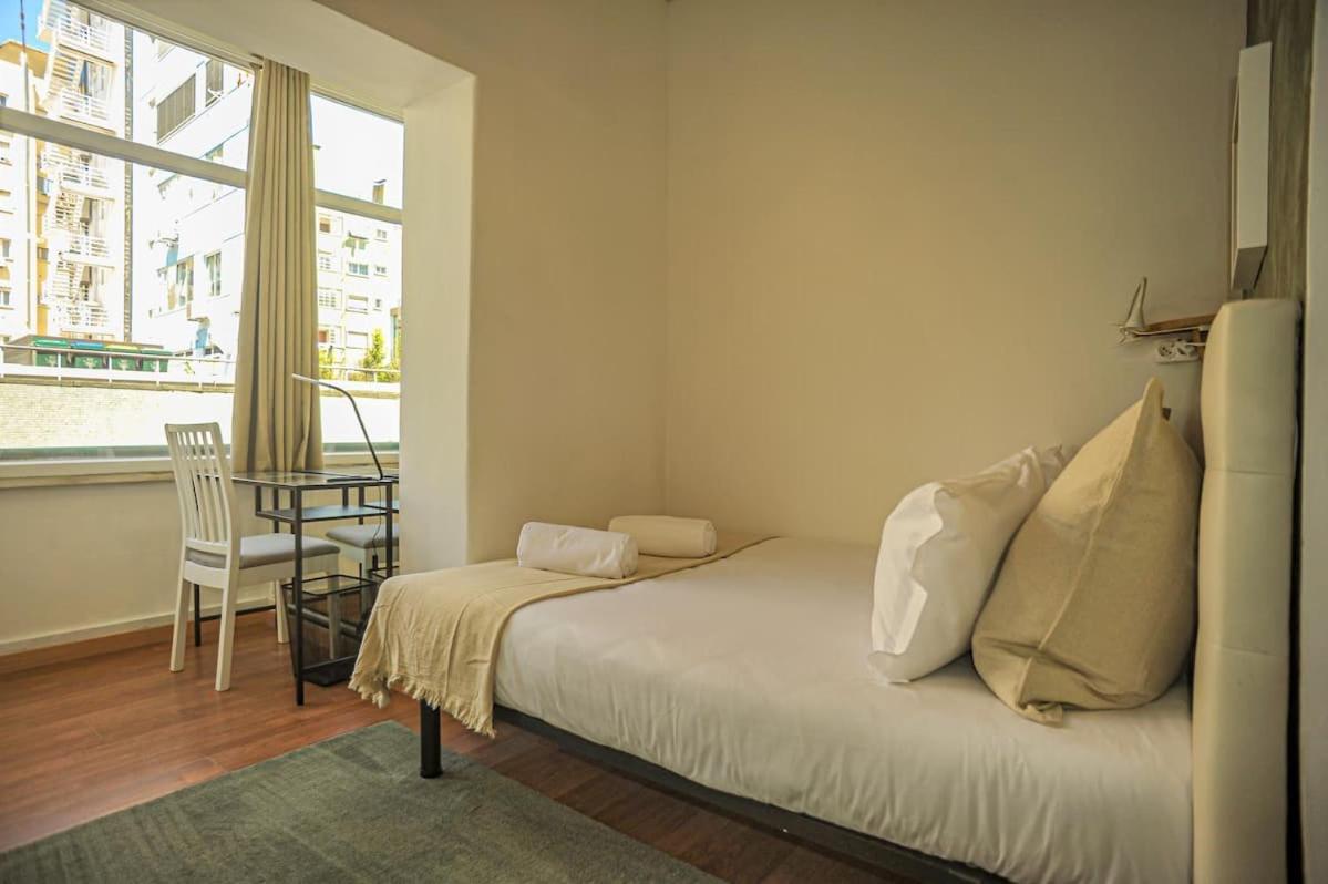Guesthouse Marques De Pombal - 8 Bedroom Apartment Lisboa Dış mekan fotoğraf